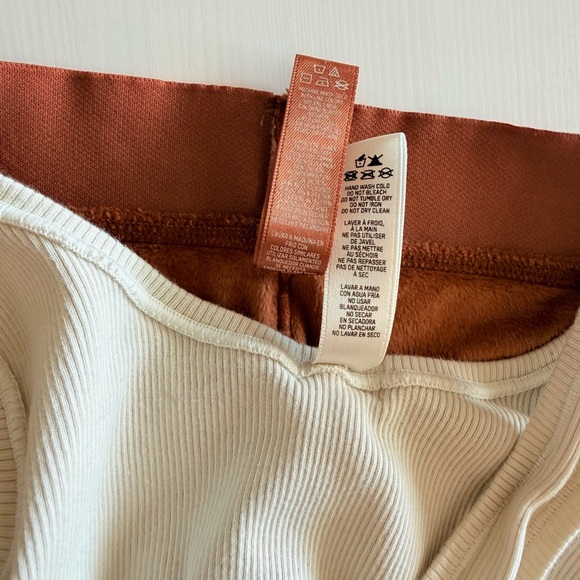 SKIMS Outfit Cream Tank Top and brown Ame Velour Leggings Set Small - Picture 5 of 9